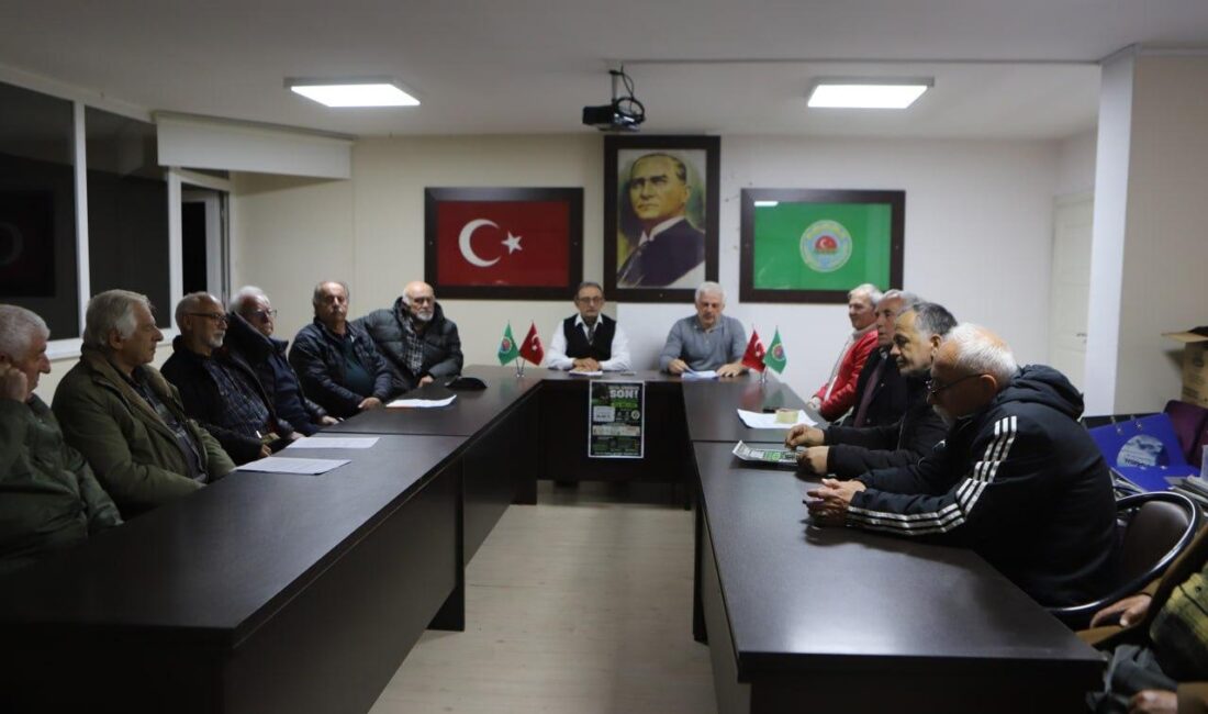 Haber:Selda Karafazlı Görüntü:Ali Ossman Ertaş Rize’nin Fındıklı ilçesinde çay üreticileri,