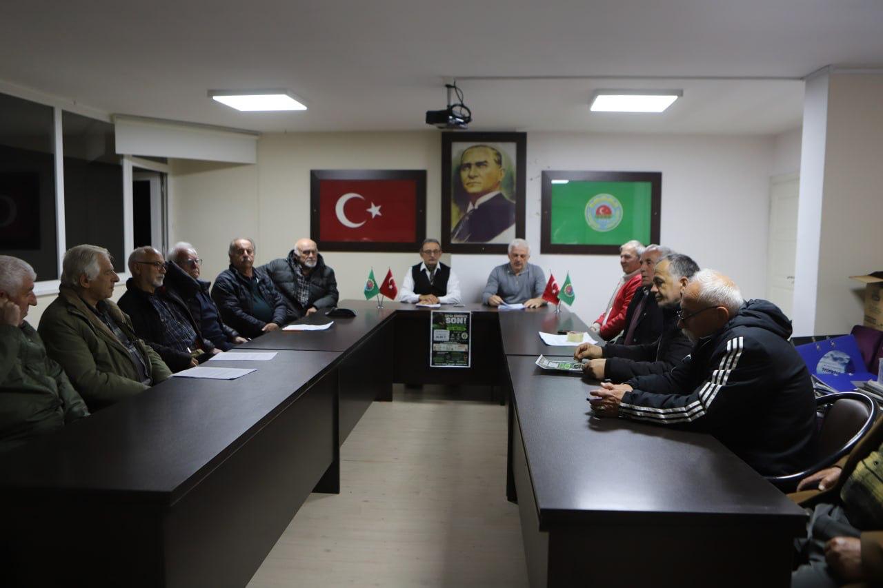 Haber:Selda Karafazlı Görüntü:Ali Ossman Ertaş Rize’nin Fındıklı ilçesinde çay üreticileri,