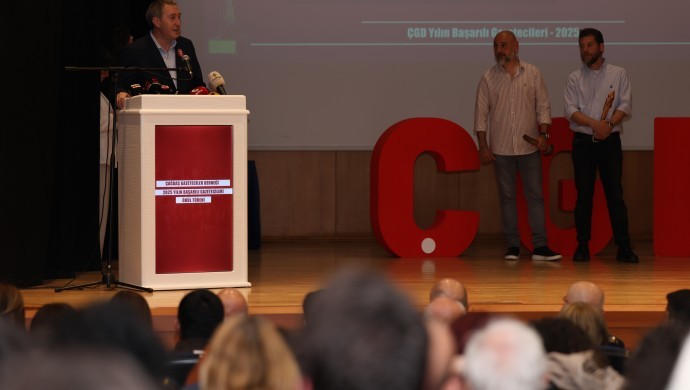 ANKARA – Çağdaş Gazeteciler Derneği, 2025 Yıllın Başarılı Gazetecileri ödüllerini verdi.