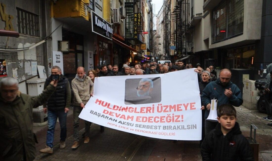 Hopa Halkı Başaran Aksu İçin Yürüdü: “Holdingleri Üzmeye Devam Edeceğiz”