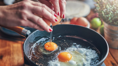 Uzun yıllardır kalp dostu değil diye suçlanan yumurta sarısı, artık