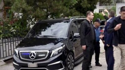 CHP içinde bazı üyelerin “Hain Kemal” diyerek sert şekilde eleştirdiği