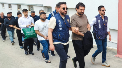 Yasa dışı bahis ve kara para aklama operasyonunda gözaltına alınan