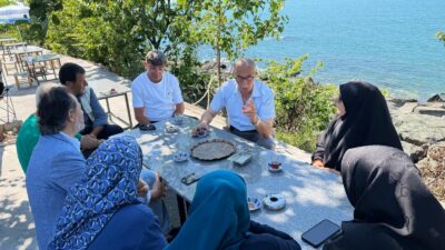 Kafes balık projesine karşı nöbet başlatan Pazar’lı balıkçılar, verilen sözler