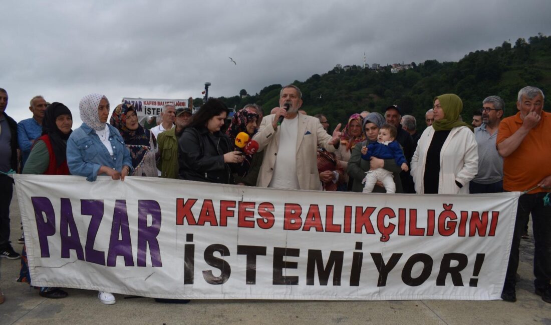 Haber: Selda  KARAFAZLI Görüntü:Gençağa KARAFAZLI (RİZE) – Rize, Pazar’da Kadın Balıkçılar