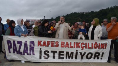 Haber: Selda  KARAFAZLI Görüntü:Gençağa KARAFAZLI (RİZE) – Rize, Pazar’da Kadın Balıkçılar