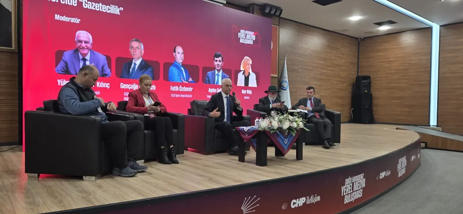 Ali Öztürk-28-nİSAN 20 CHP Genel Merkezi tarafından düzenlenen yerel medya