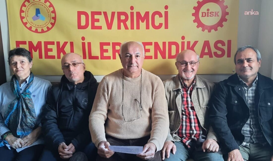 DİSK-Devrimci Emekli Sen Ordu Şube Baskani Cengiz Özyurt yaptığı açıklamada,