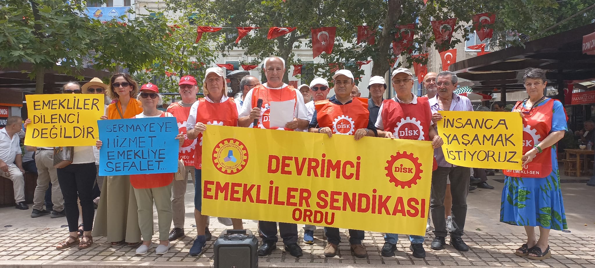 Ordu’da Emeklilerden Ek Zam Talebi: “Sermayeye Hizmet, Emekliye Sefalet” HABER: