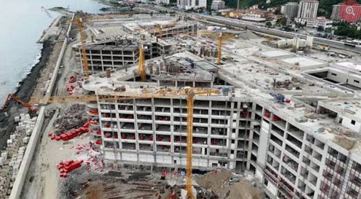 Rize’de yapımına başlanan şehir hastanesi için yapılan ancak 2023’te zarar