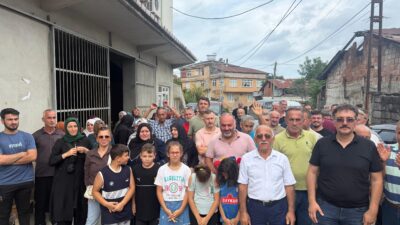 https://abone.ankahaber.net/static/video/66711259-5671-449e-8975-a1dd5a4a469d-720.mp4 HABER: Gençağa KARAFAZLI GÖRÜNTÜ: Özlem EMİR (RİZE)- Rize’nin Yağlıtaş