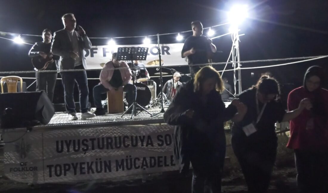 HABER:GENÇAĞA KARAFAZLI GÖRÜNTÜ:ÖZLEM EMİR Trabzon’un Of ilçesinde, Of Folklor Derneği
