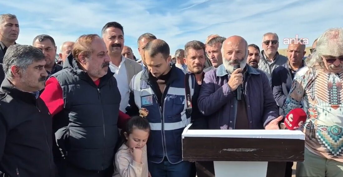 (ARTVİN) – Gazetecilere yönelik gözaltı ve tutuklamalara, medya kuruluşlarına kayyum