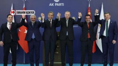 İZMİR – İki yıldır yerel yönetimlerden çoğunluğu CHP’li belediye başkanları