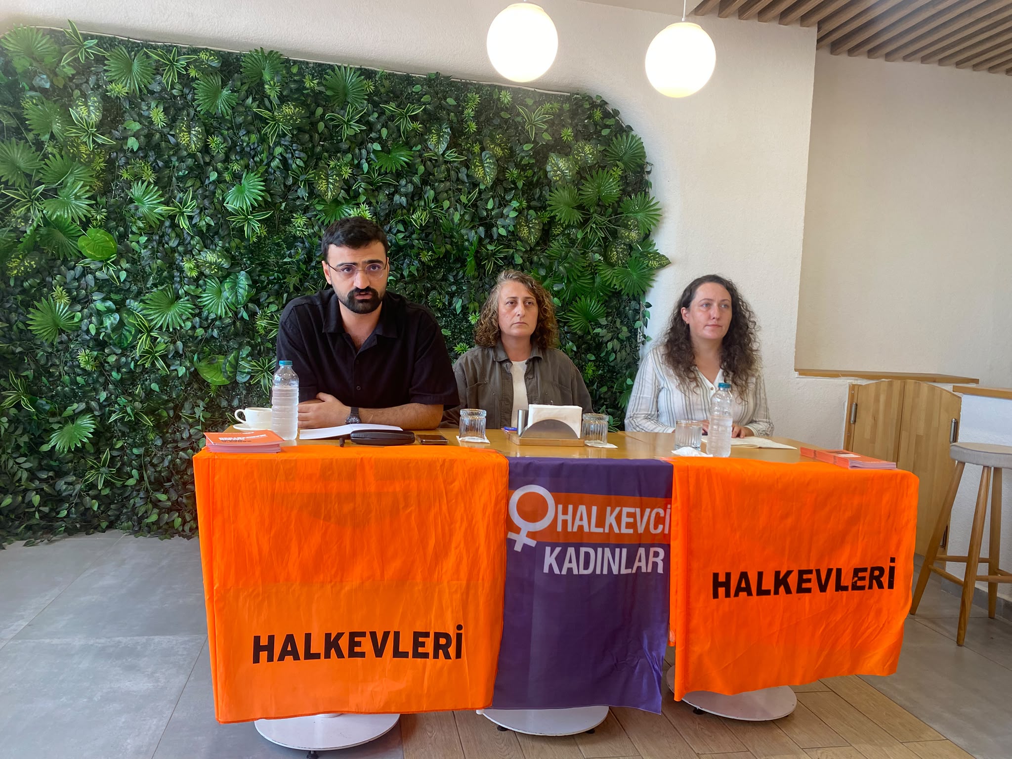 HABER:GENÇAĞA KARAFAZLI GÖRÜNTÜ:YARENSU USTABAŞ (ARTVİN) – Hopa Halkevi’nin düzenlediği “Halk